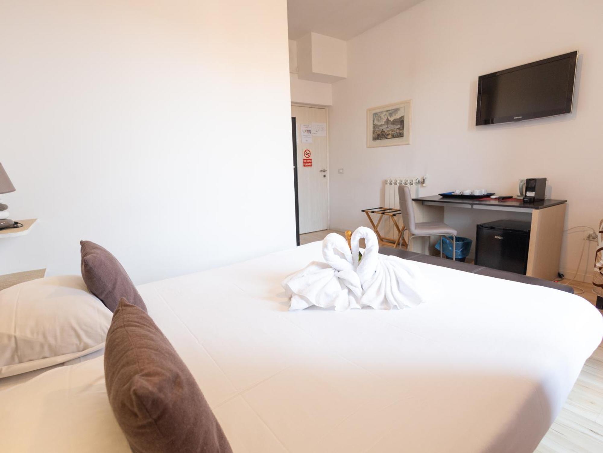 Bed and breakfast Romerooms Cola Di Rienzo 2*