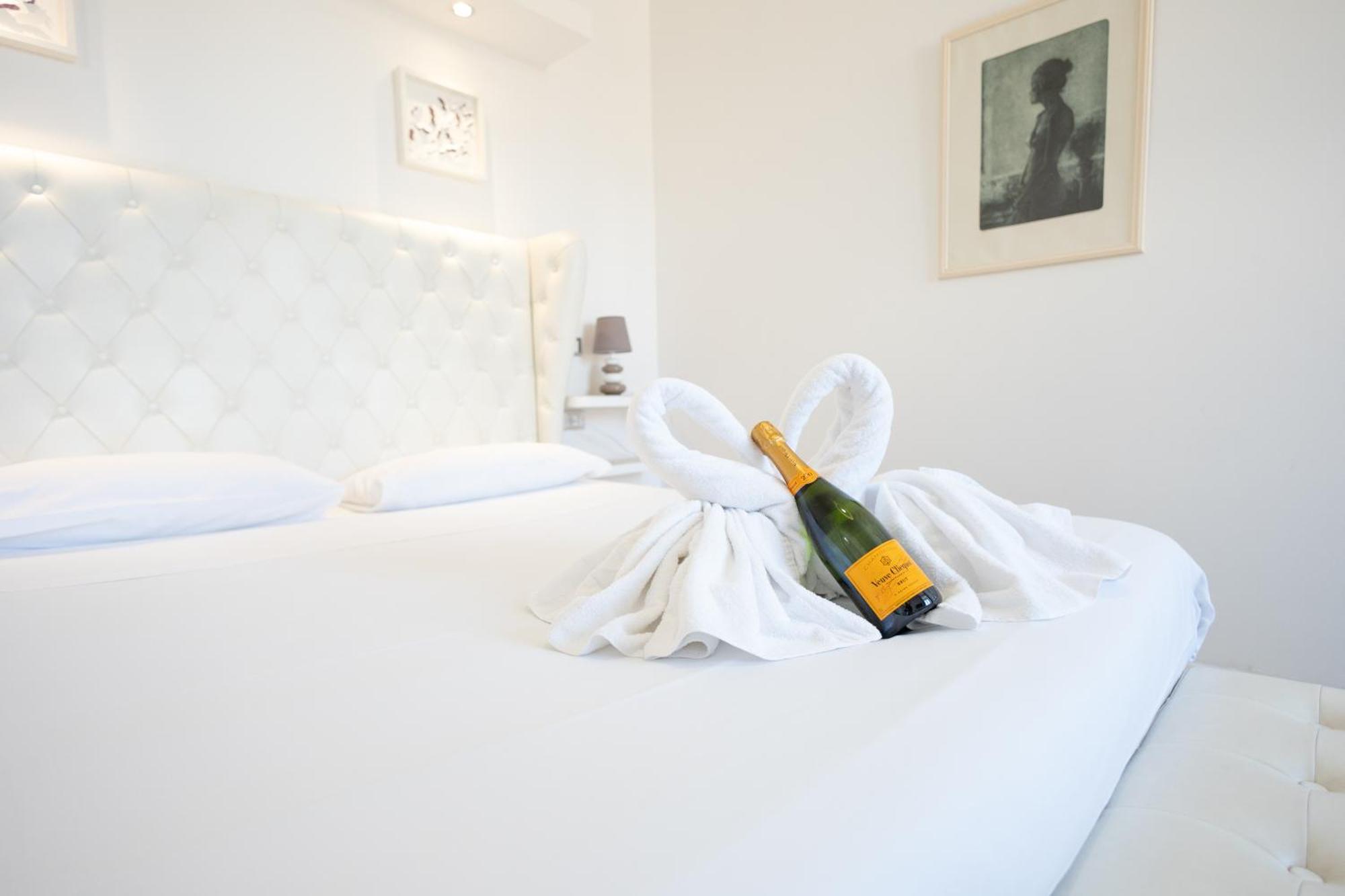 Bed and breakfast Romerooms Cola Di Rienzo Roma