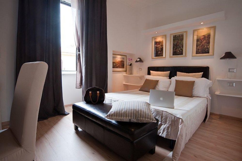 Bed and breakfast Romerooms Cola Di Rienzo